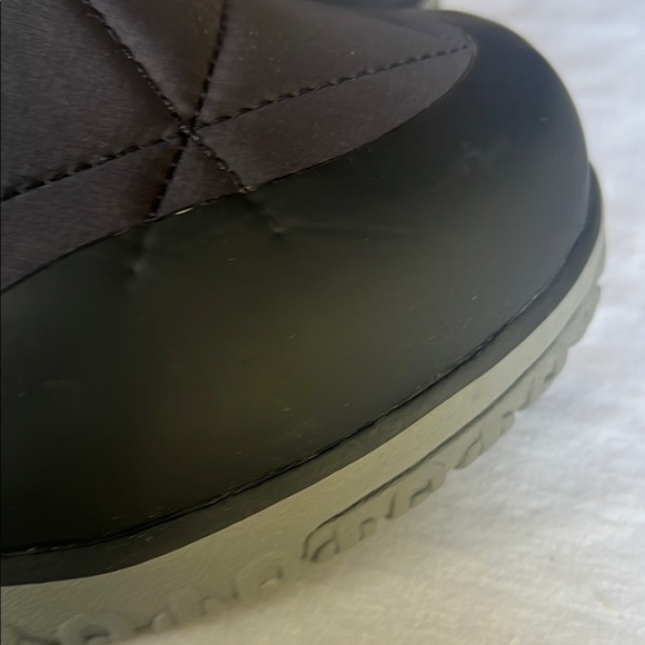 L.L. Bean Black Geometric Slip-On Loafers #206 main image 7